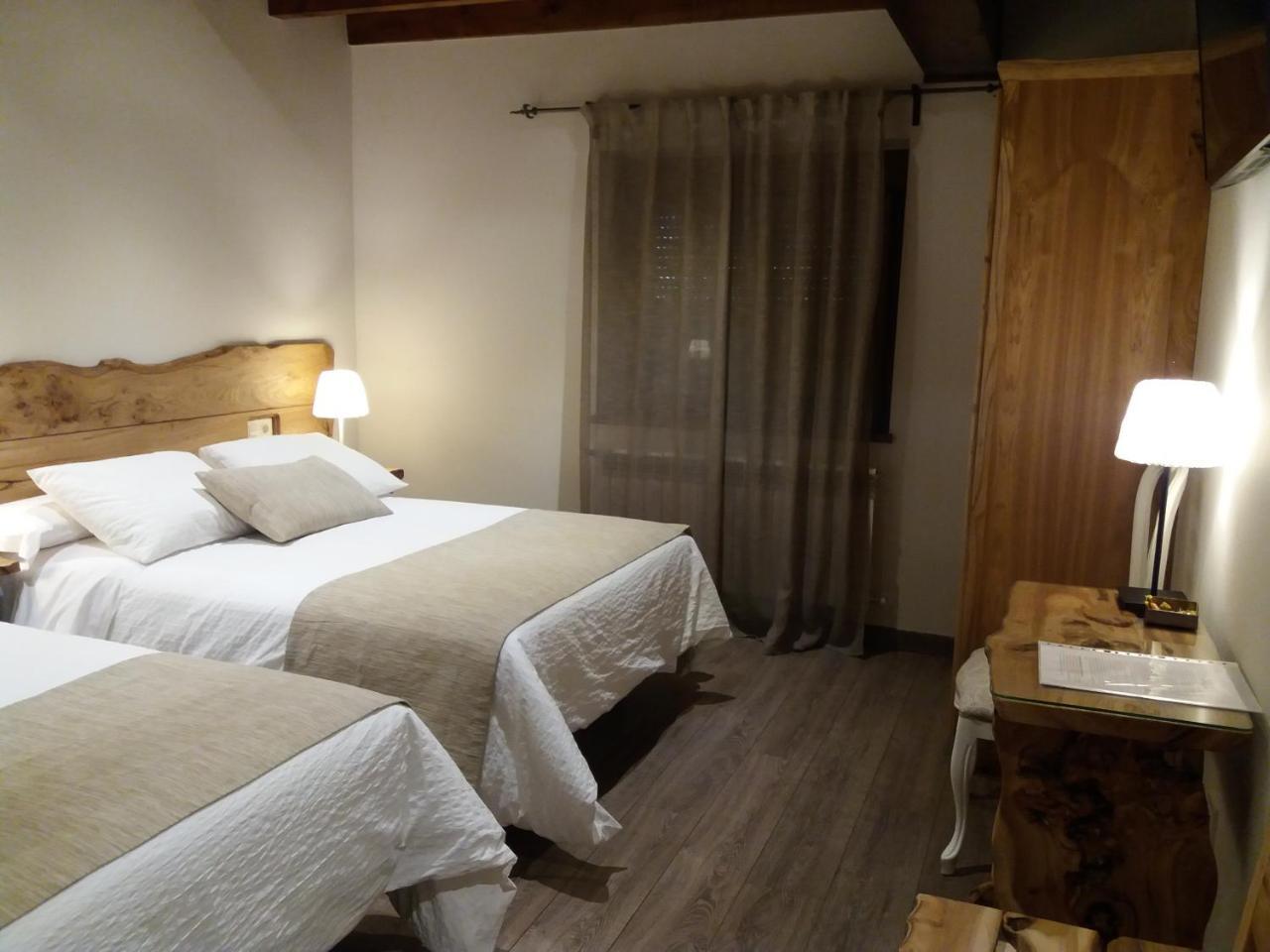 Hotel Rural El Yunque Santibanez de la Pena 外观 照片